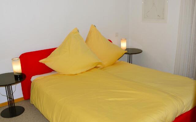Chesa Polaschin B - B6 - One Bedroom