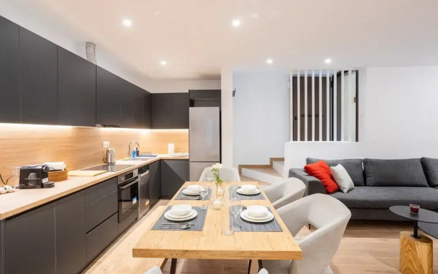 Exclusive 3-bedroom Haven in Kolonaki Center