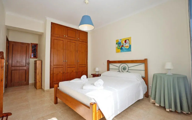 C25 - Town Center Apartment in Lagos
