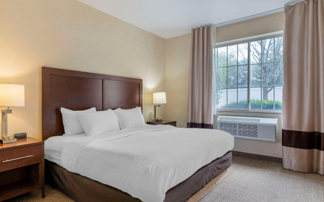 Comfort Suites Lake Geneva East