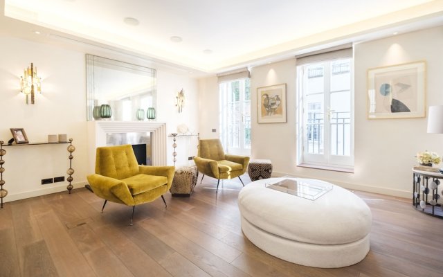 Luxury Home with 3 Bed 2 Bath in London