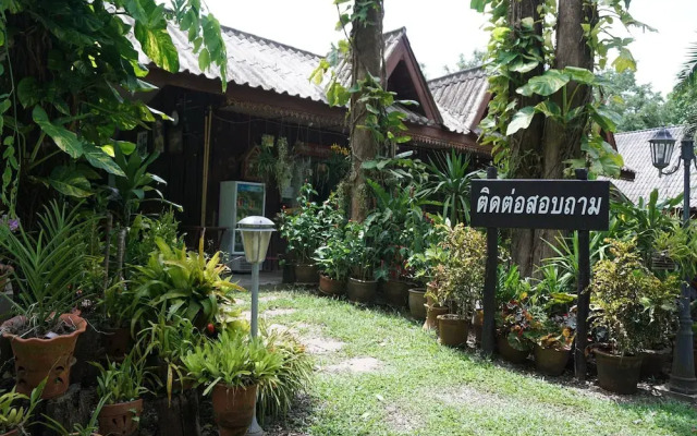 Rai Juthamas Resort