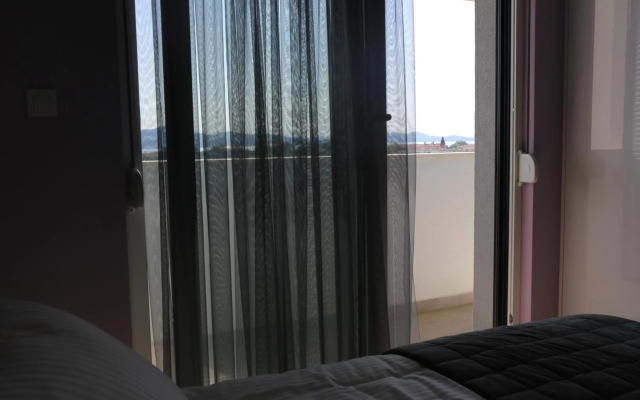 Ambassador Apartment Zadar