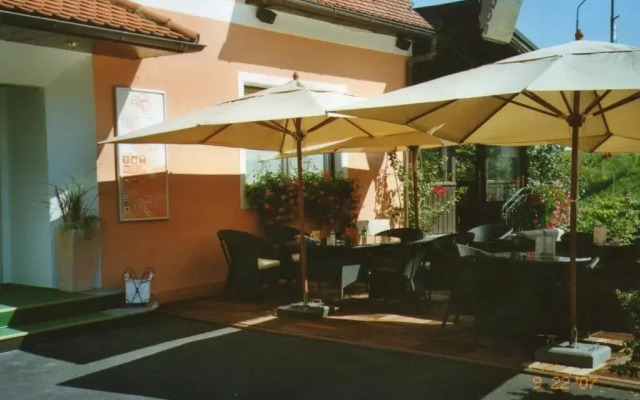 Guesthouse ob Sotočju Budič
