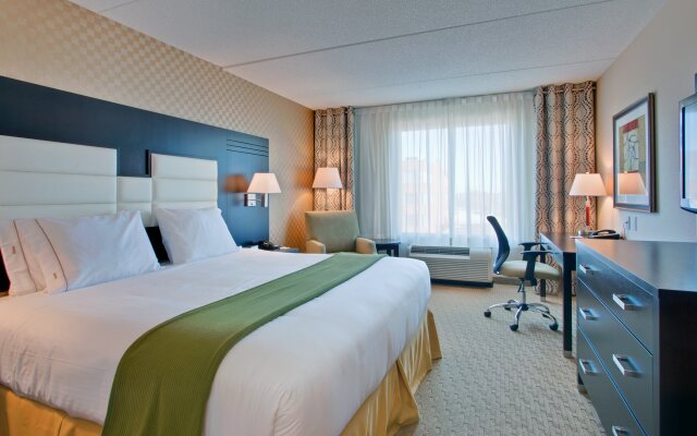 Holiday Inn Express Hotel & Suites Ottawa West Nepean, an IHG Hotel