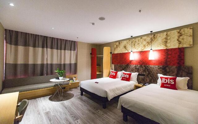 Ibis Neijiang North Railway station Hotel