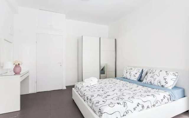 Port 2 Bedroom with 2 showers apartment