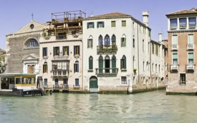 Venice Rainbow Rialto Hotel