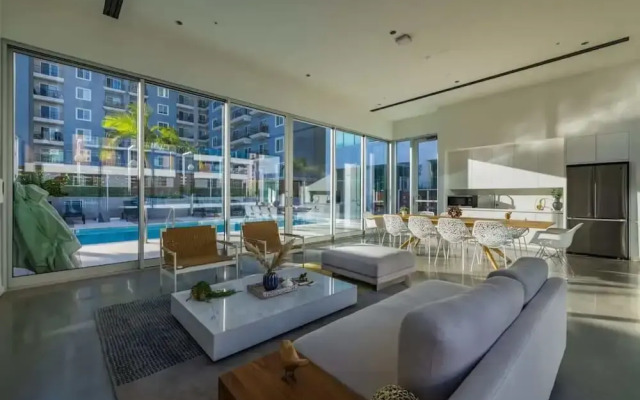 @ Marbella Lane - Luxurious 3BR Penthouse