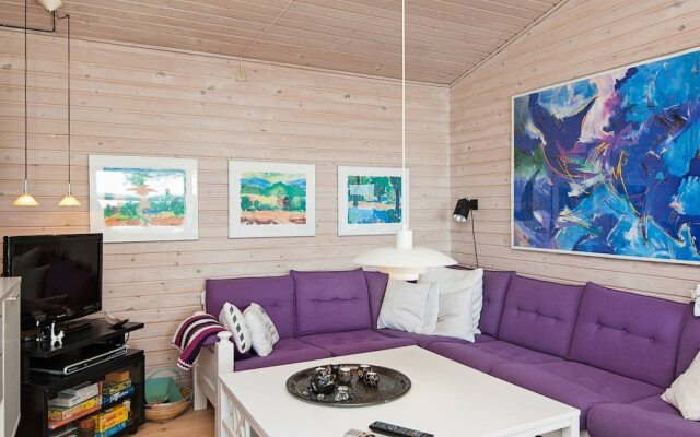 Stunning Lakeside Holiday Home in Skanderborg