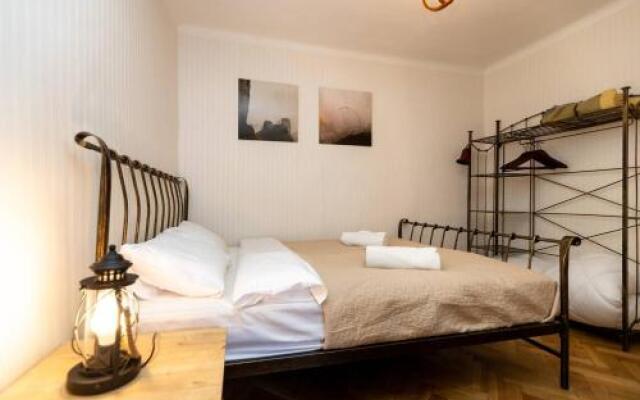Wehost Apartment in the heart of Old Tbilisi