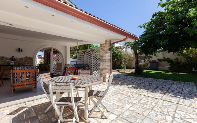 Villa Erika with private garden