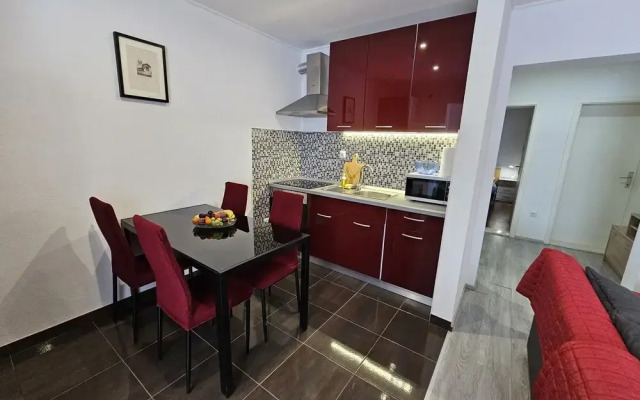 Modern Apartment Nikola in a Quiet Area