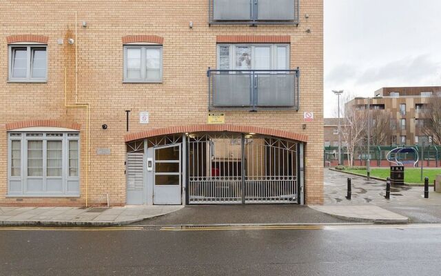 Serenity Apartment Whitechapel