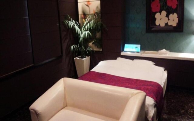 Hotel Carnet – Adults Only