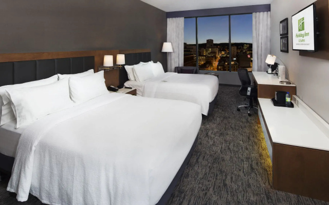 Holiday Inn Hotel & Suites Montreal Centre-ville Ouest by IHG