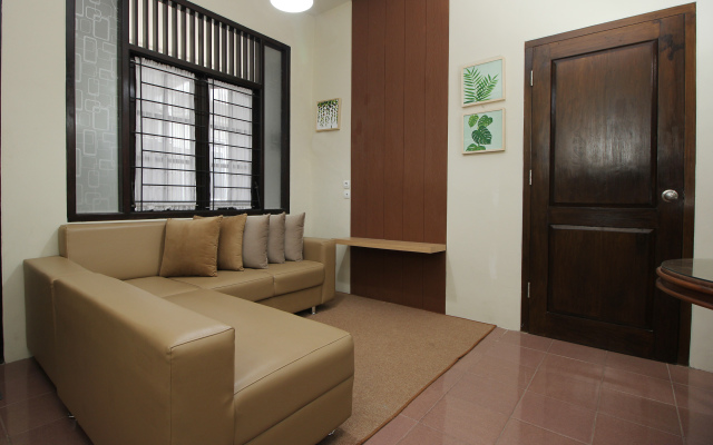 OYO 572 Omah Gedongkuning Syariah Homestay