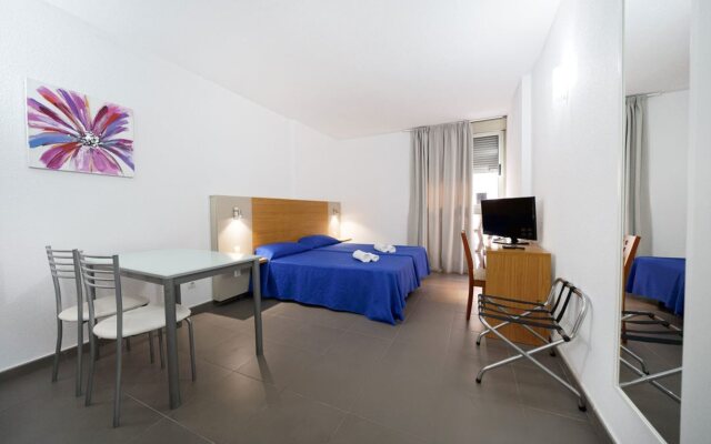 Mhc Arenales Hotel