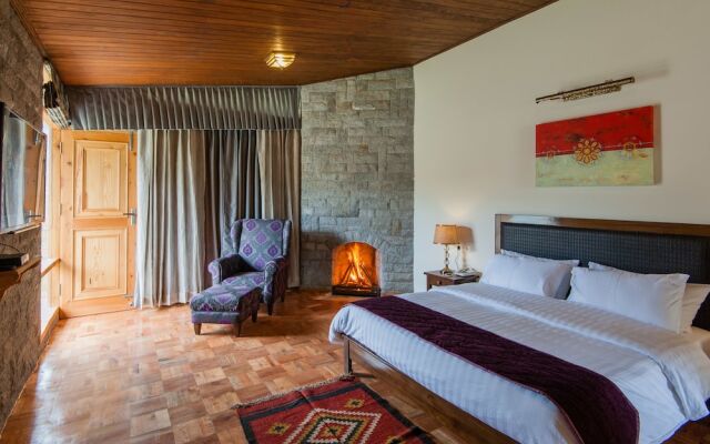 LaRiSa Mountain Retreat by Svenska