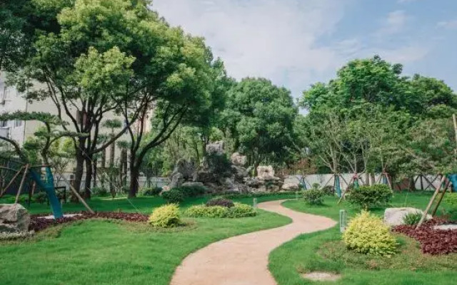 GYA Hotel (Yangzhou Jiangdu Golden Eagle Plaza)