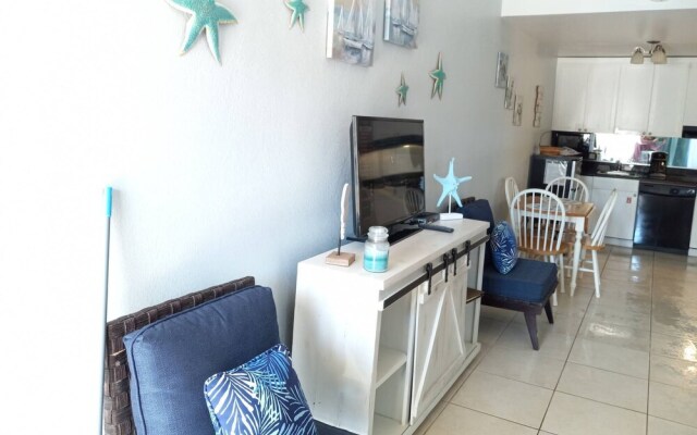 506 Little Harbor Inn