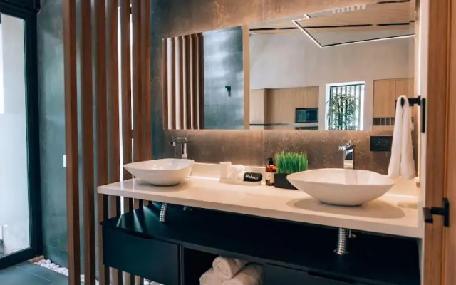 Epic Tamarindo Boutique Hotel