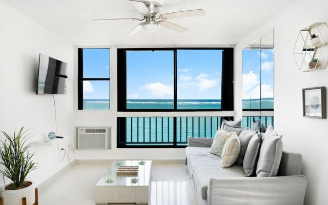 Maria Beach 1BDR Oceanfront Pool Parking