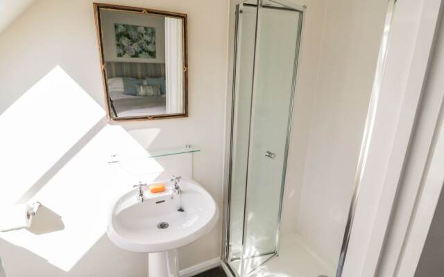 Spinsters Rock Cottage