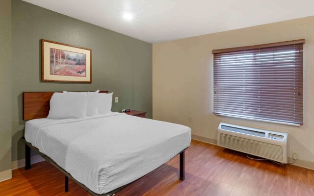 Extended Stay America Select Suites - Kansas City - South - I-49