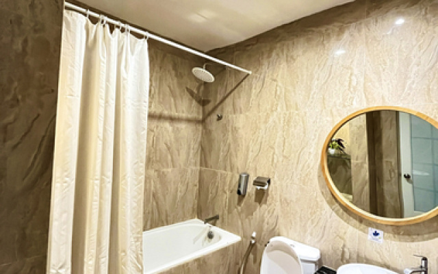 Tropical Point Hotel Syariah – Bathroom – Kendari