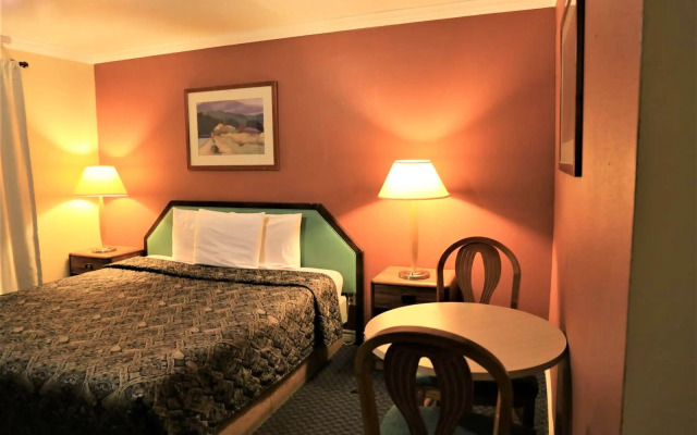 OYO Hotel Beeville -US 181