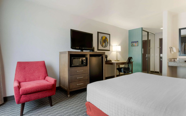 Aiden Austin City Hotel