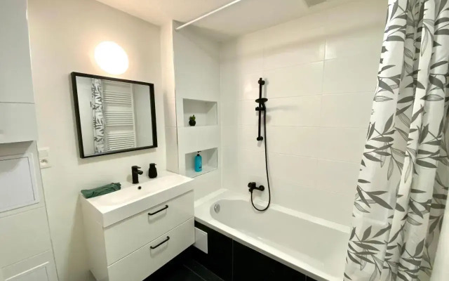 Isabel Apartments