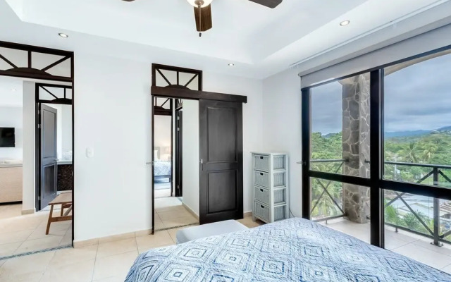 3br/2.5ba Designer Condo in Beachfront Community