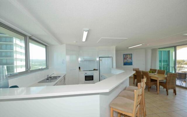 Chateau Royale Beach Resort Maroochydore