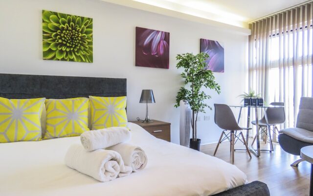Panorama Suite - Studio The Cube