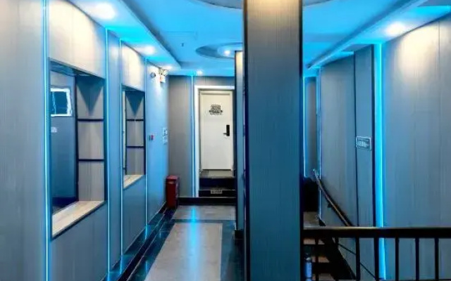 Beijing Huayunxin E-sports Theme Hotel