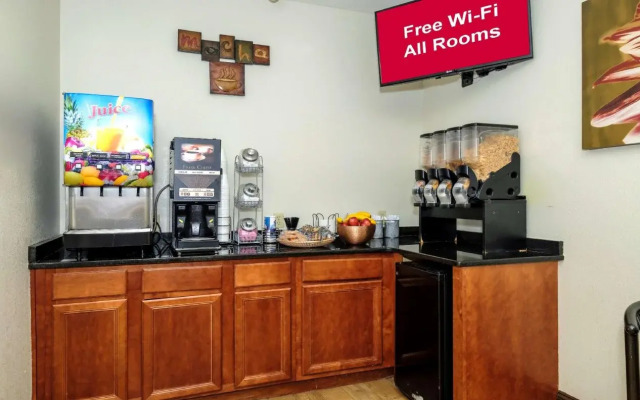 Red Roof Inn Columbus, MS