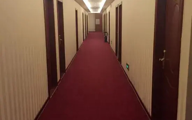 Wulv Yangguang Business Hotel