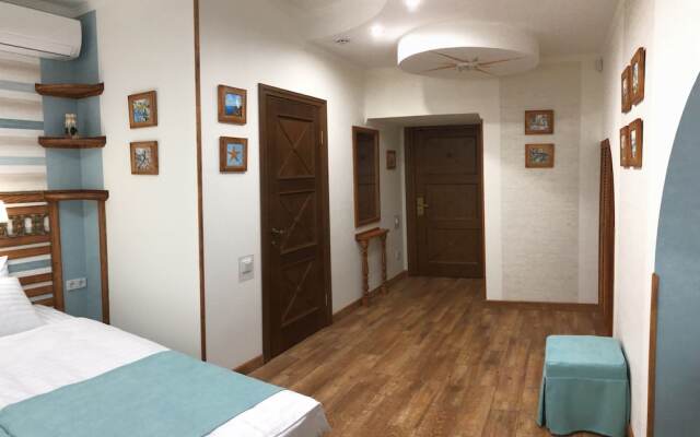 Арт-отель Lucky Ship