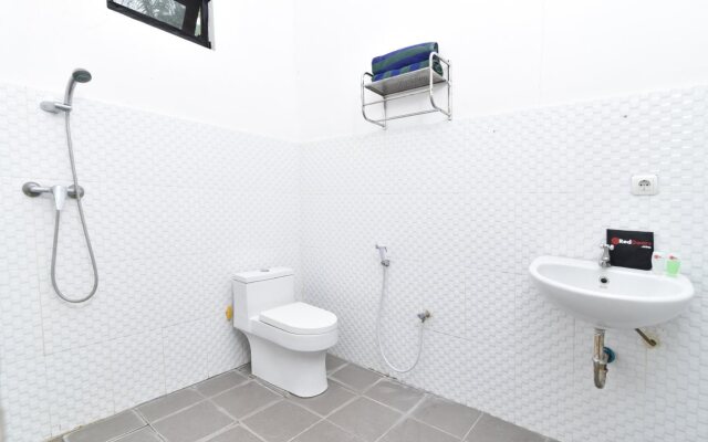 RedDoorz Near Duta Plaza Mall Denpasar