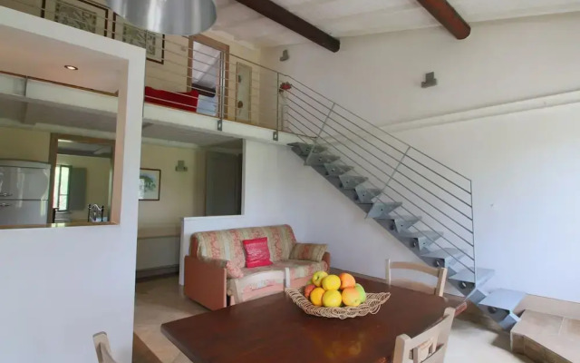 Belvilla by OYO Beautiful Farmhouse With Pool