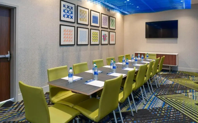 Holiday Inn Express & Suites Elko by IHG