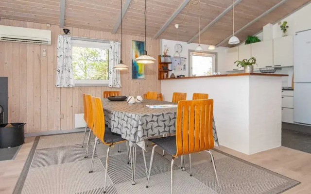 8 Person Holiday Home in Henne