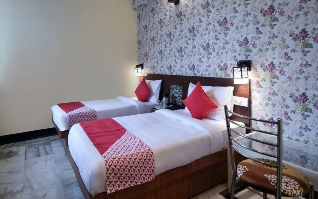 OYO 15246 The Park View Residency