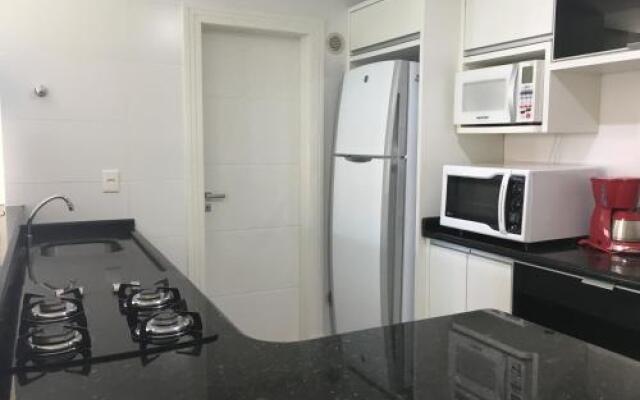 4 Ilhas, 2 Suites, 2 Garagens