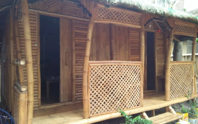 Skylodge Resort
