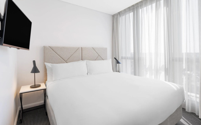 Meriton Suites Zetland – Guest Rooms – Zetland