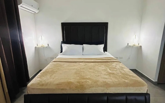 Modern Luxury Condo With Pool Access in Kingston, Jamaica