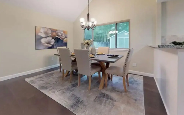 Beautiful Home In The Woodlands Best Location